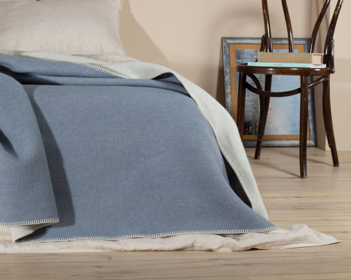Grand plaid en laine BLUE FOG – photo 2