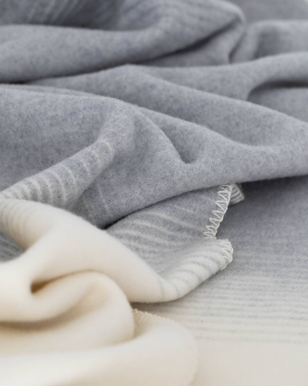 Plaid cachemire et laine mérinos SILVER CLOUD