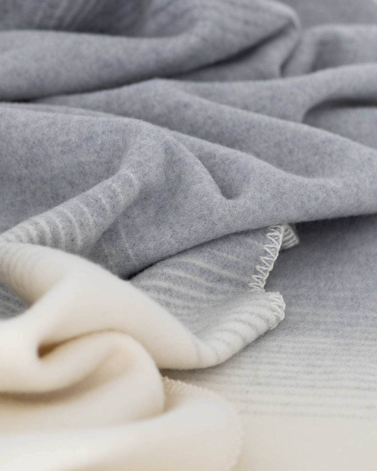 Plaid cachemire et laine mérinos SILVER CLOUD