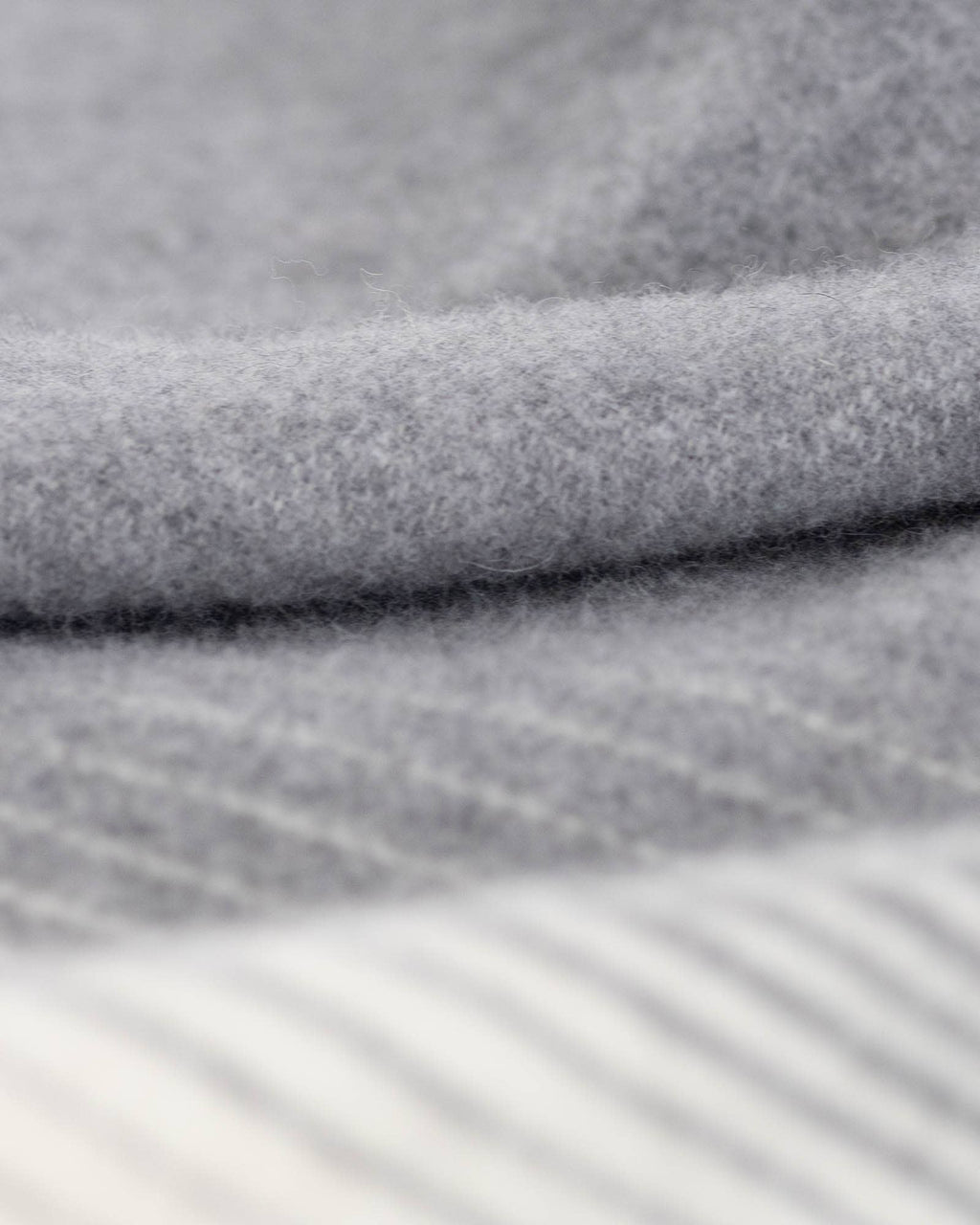 Plaid cachemire et laine mérinos IVORY MIST – photo 2