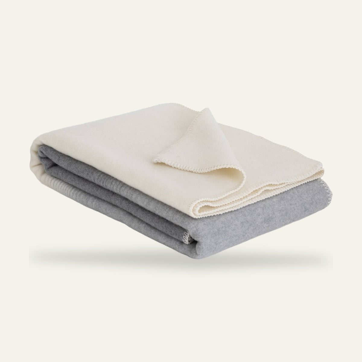 Plaid cachemire et laine mérinos SILVER CLOUD – photo 2