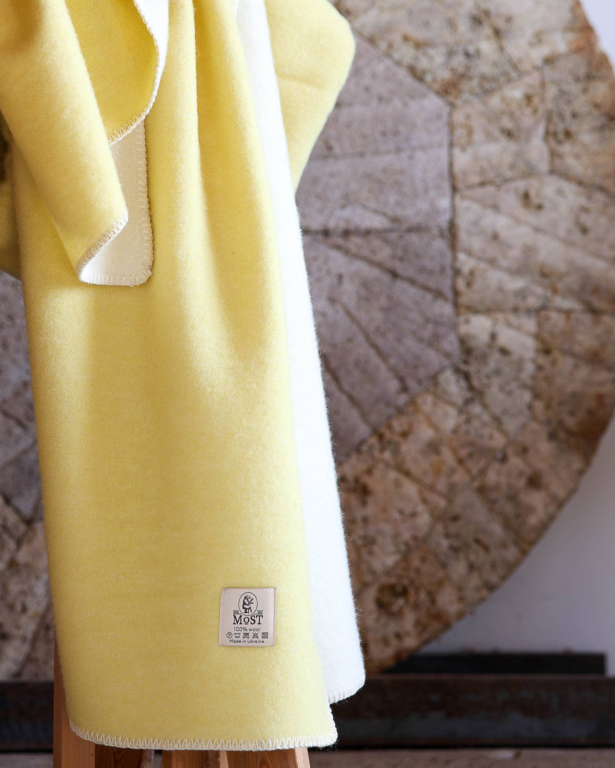 Grand plaid en laine LEMON – photo 2