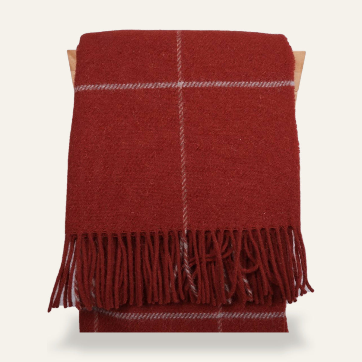 Plaid à carreaux en laine – coloris rouge (photo 16)